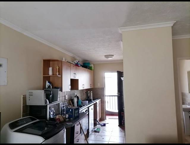2 BEDROOM APARTMENT FOR SALE IN CASTLEVIEW